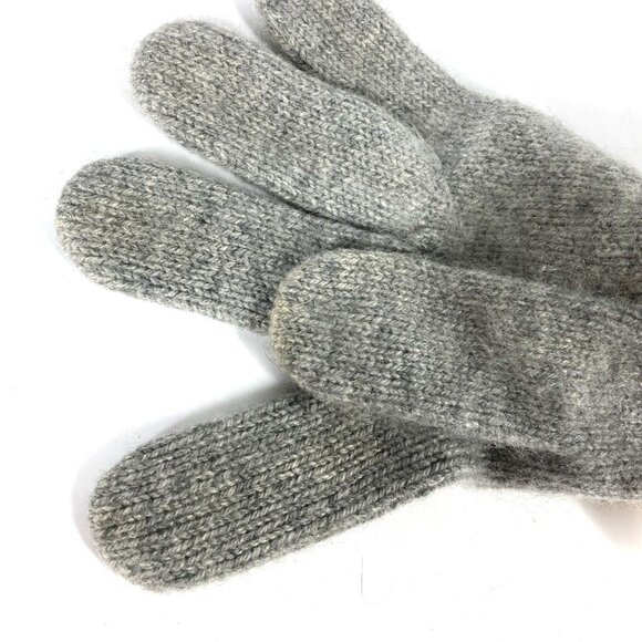 CHANEL Gray Love Gloves - Picture 11 of 11